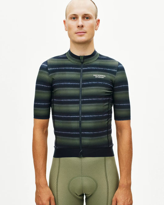 PAS NORMAL STUDIOS Essential Light Olive Stripe Maillot hombre